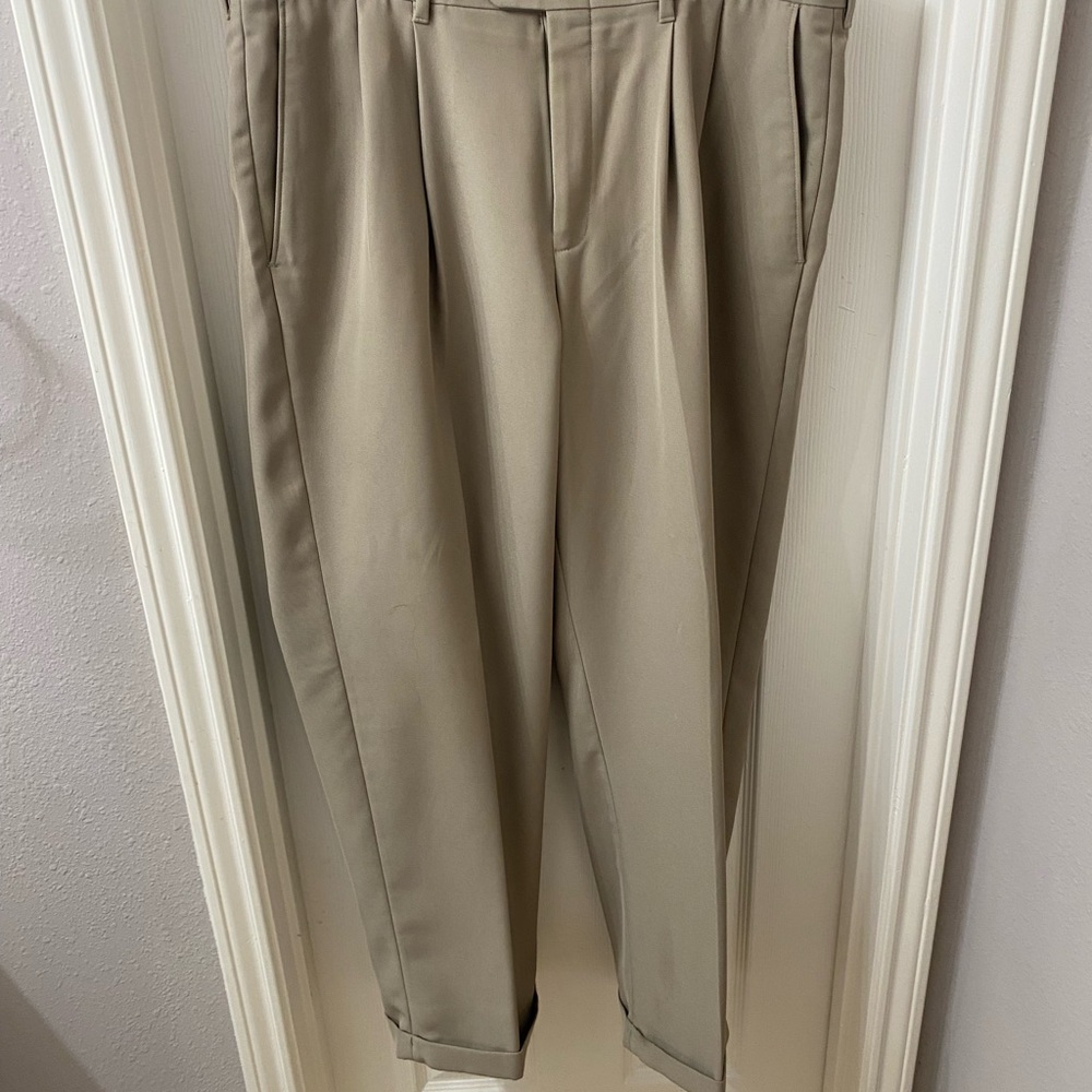 Haggar men’s dress pants 36x30 pleated